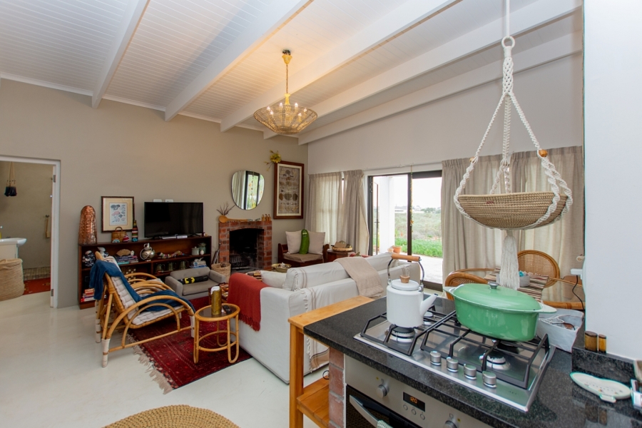 7 Bedroom Property for Sale in Paternoster Western Cape